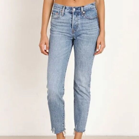 Levi's WEDGIE Premium High Rise Jeans Sz 26 - Picture 2 of 16